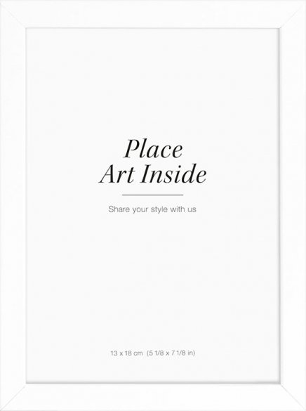  - White wood frame fitting posters in 13x18