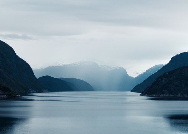 –Photograph of the Norwegian fjord. 