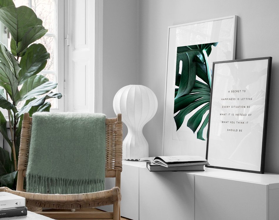 Green harmonious living room décor, botanical prints