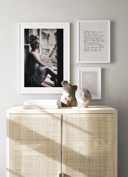 Inspiration small picture collage in beige neutral tones