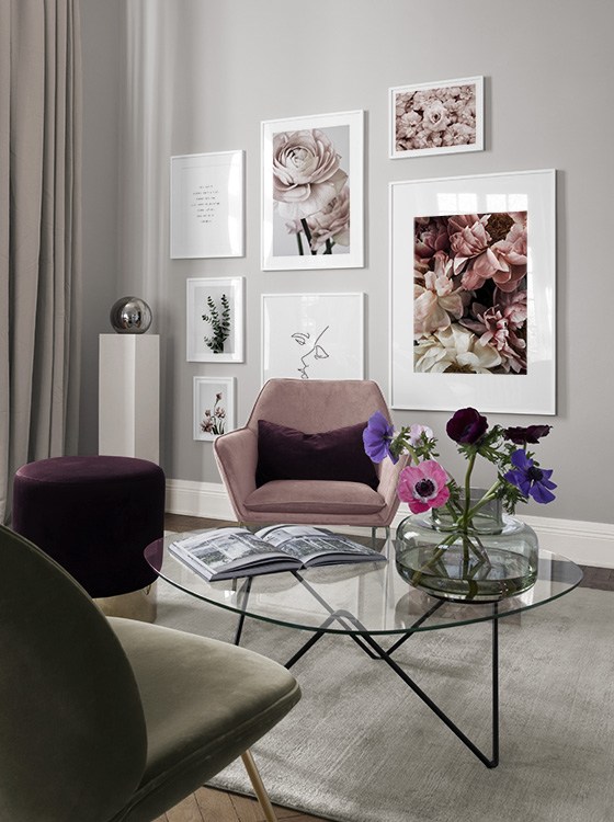 Romantic living room floral